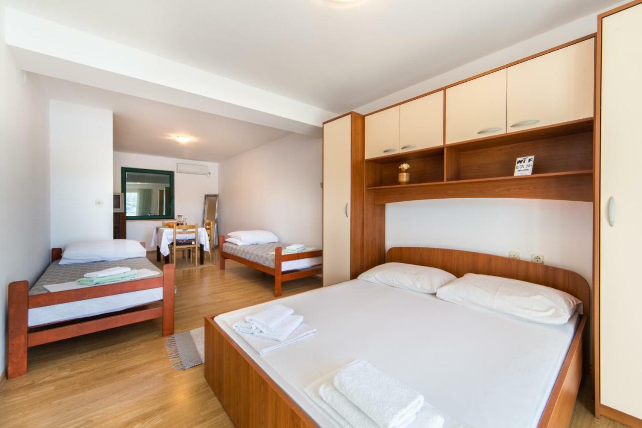Apartments Barbir Ploce  Exterior foto