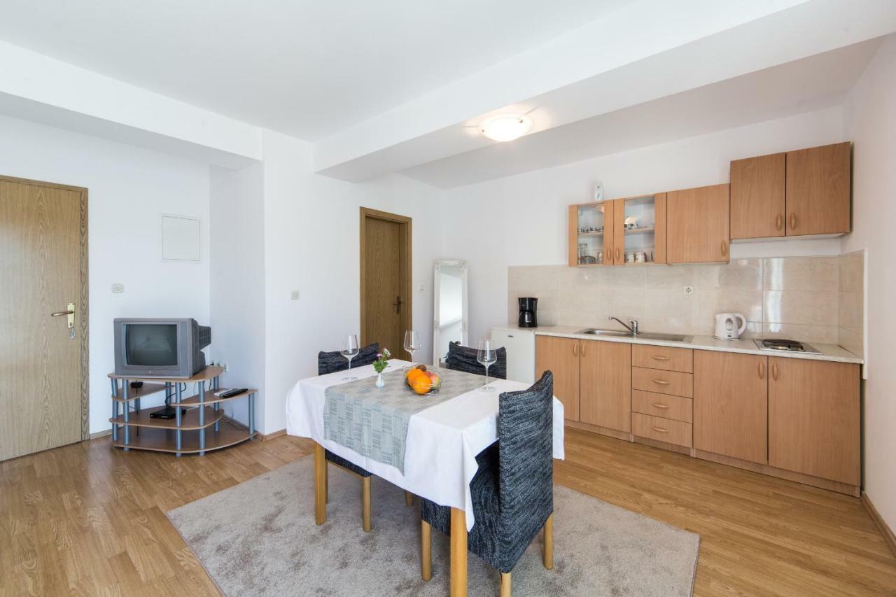 Apartments Barbir Ploce  Exterior foto